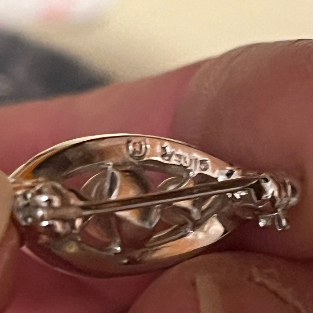 Vintage Ciner mini  Silver and peapod Pearl Brooch. Estimated 1950’s. - Picture 2 of 3